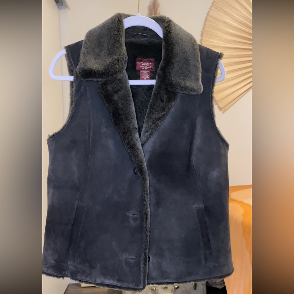 EDDIE BAUER VEST